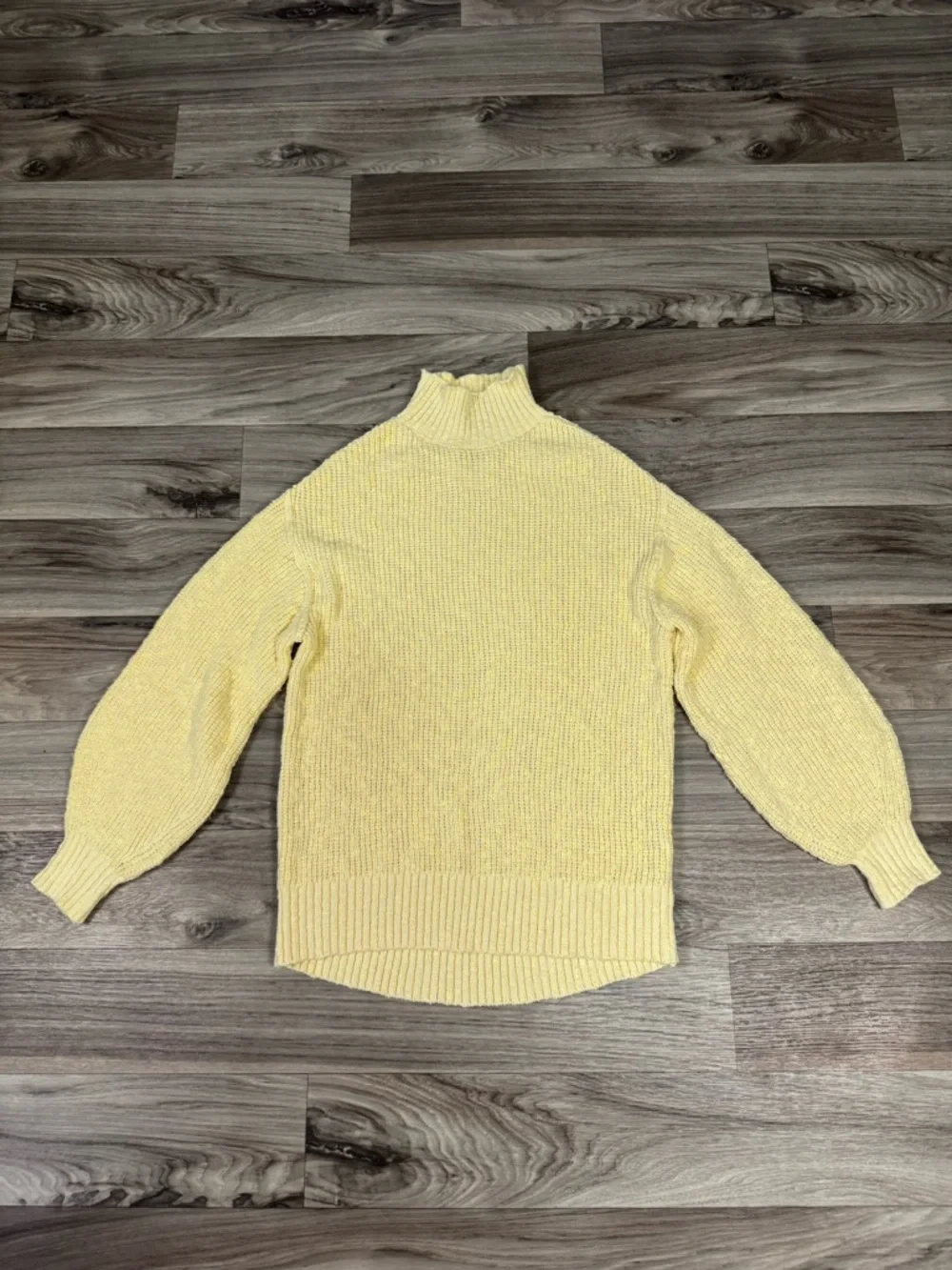 Aerie Hit the Spot Oversized Textured Mockneck Sweater in Soft Yellow Small